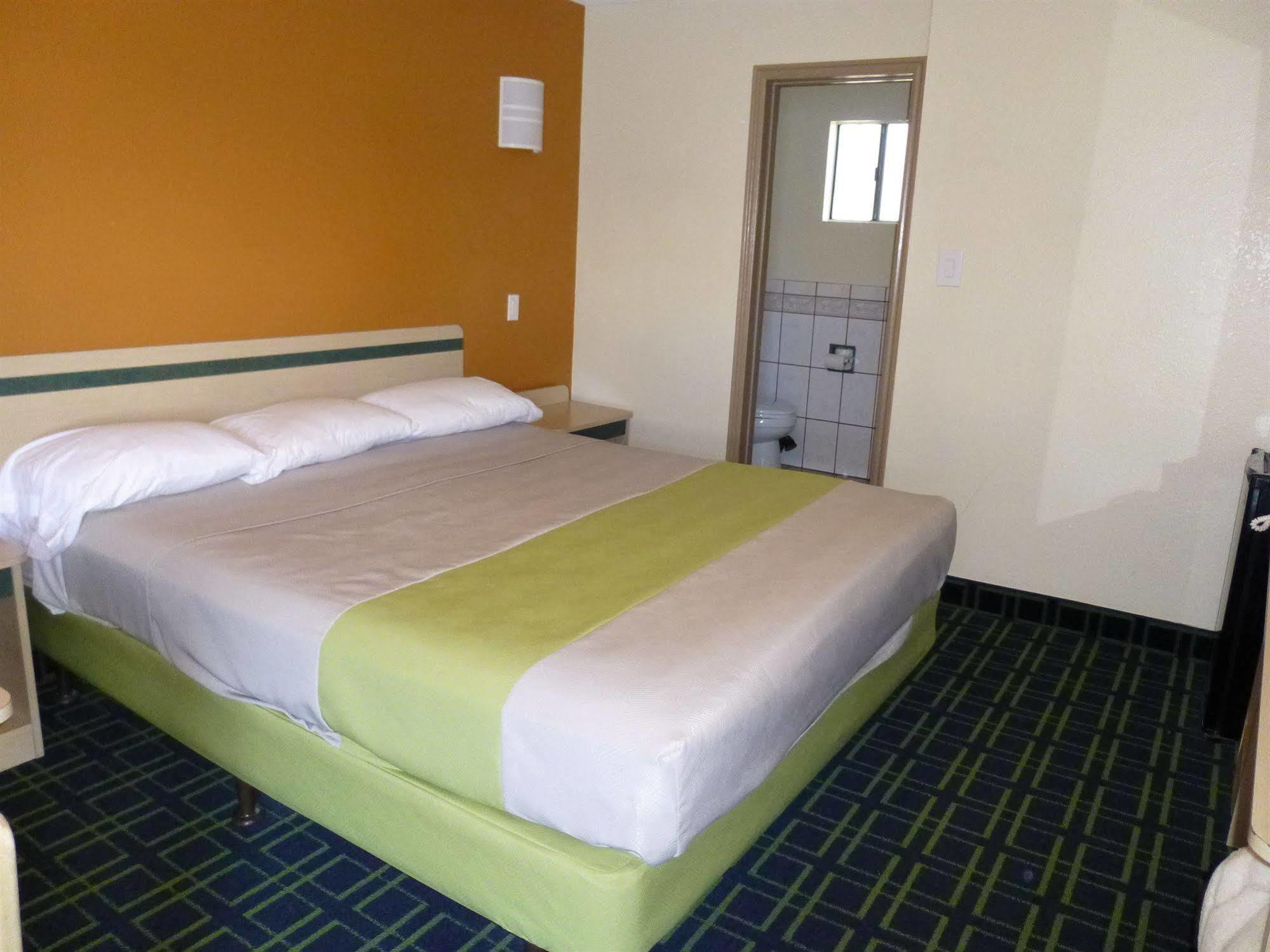 Economy Hollywood Motel Los Angeles